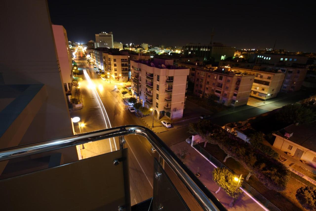 Plasma Hotel Tripoli Esterno foto
